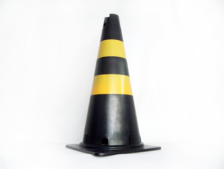 Sinalização (cones, cavalete, conão)