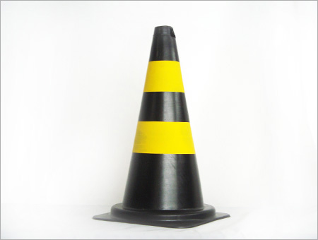 Sinalização (cones, cavalete, conão)