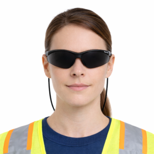 Ref.: 3000356 – Óculos Nêmesis preto com lente cinza